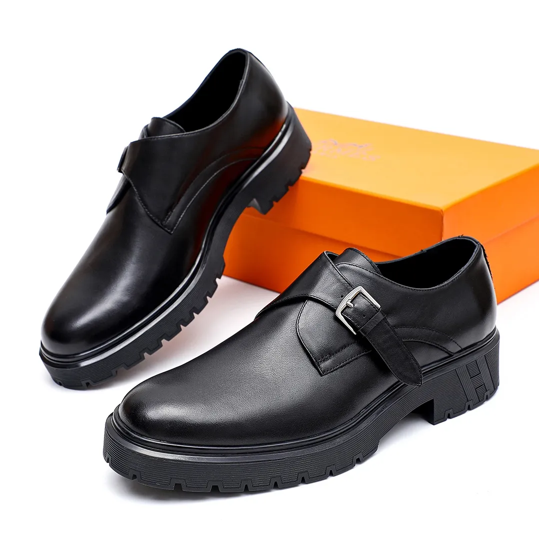 Men's shoes 💰700 💐[HERMES] popular men's shoes counter original items! The world's top brands...Luxury quality...//Fashion and high-end footwear 👍💪🏻...give you a low-key luxury comfort experience👍. The upper is made of pure Italian imported original calfskin. Sweat-absorbent cowhide leather lining. Comfortable and breathable. The original rubber foam light outsole is high-end and classy. Luxurious and noble!! .. OEM factory shipment [Hug] stall.. Original plate. Welcome to taste..39-45 (38.45.46🉑️Customized)